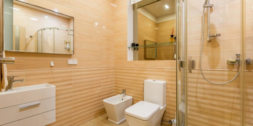 Tendencias en baños modernos: Incorporar una tapa de WC inteligente